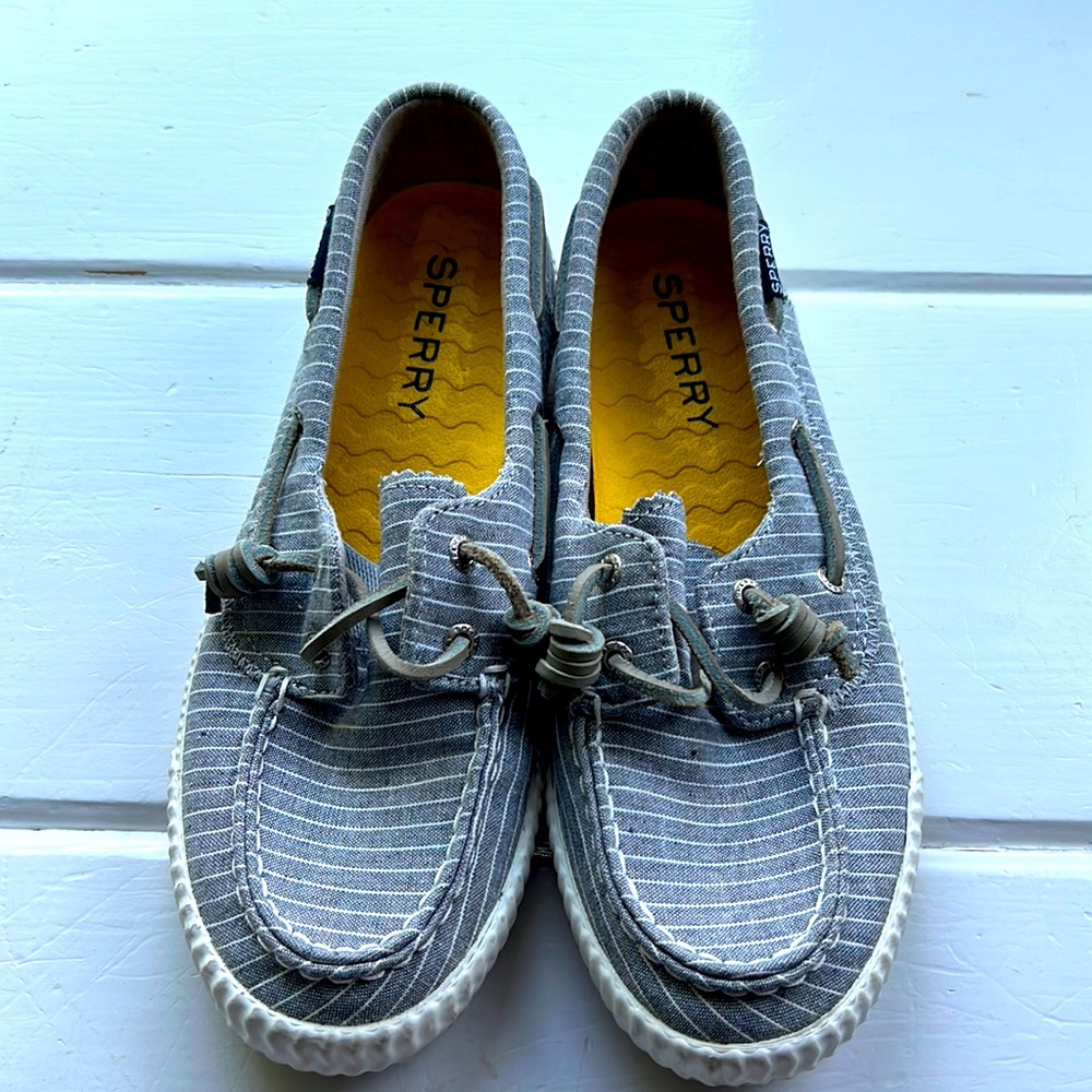 Sperry Boat shoes-Nautical!